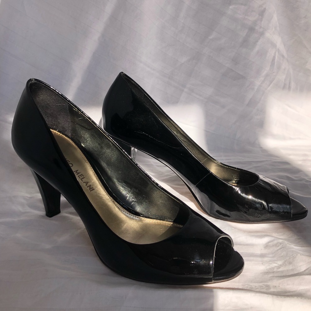 Black Patent Leather Antonio Melani Pumps Gem